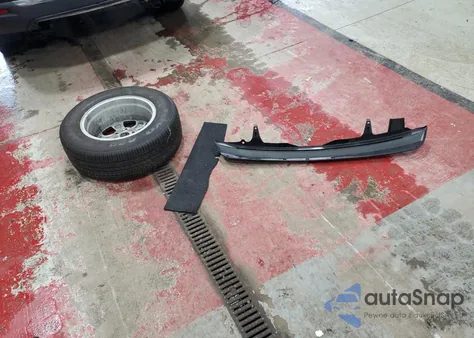 2013 Toyota Highlander Base из США, поврежденный, VIN 5TDBK3EH3DS201574